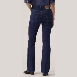 Women's Levi's 725 High Rise Bootcut Jeans sz 25
